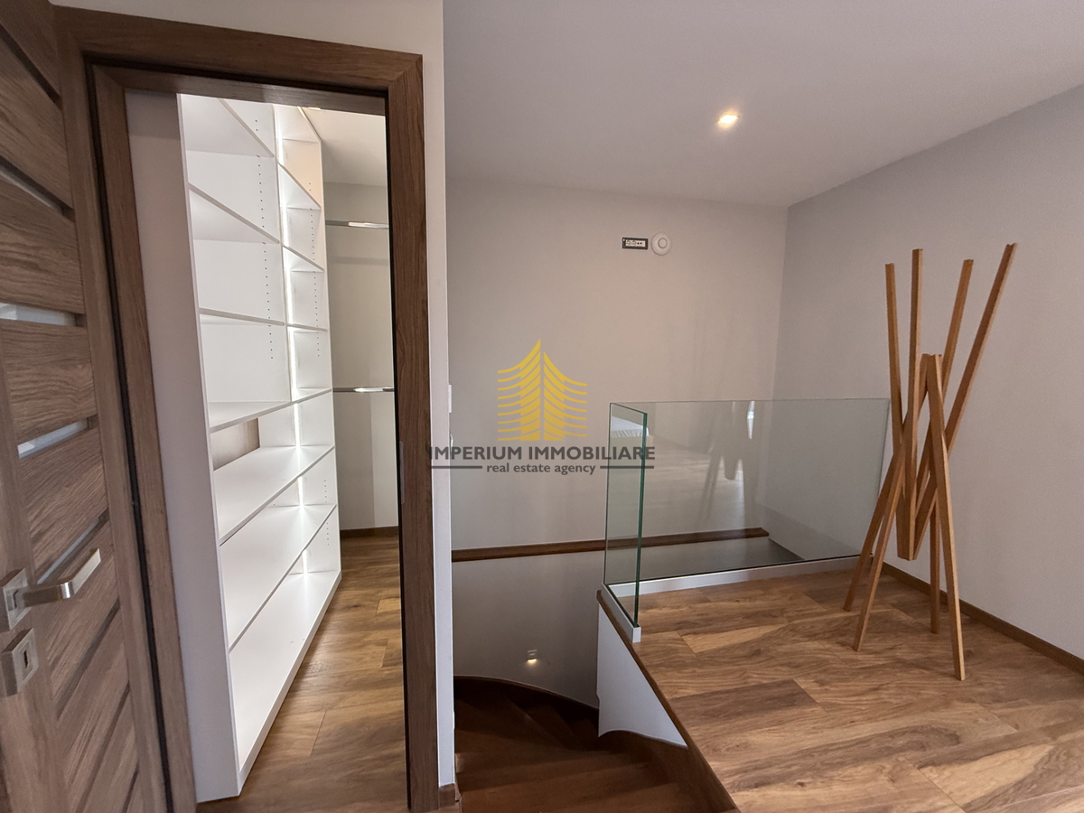 Casa, Vendita, Podsljeme, Gračani, 420m2, Indipendente