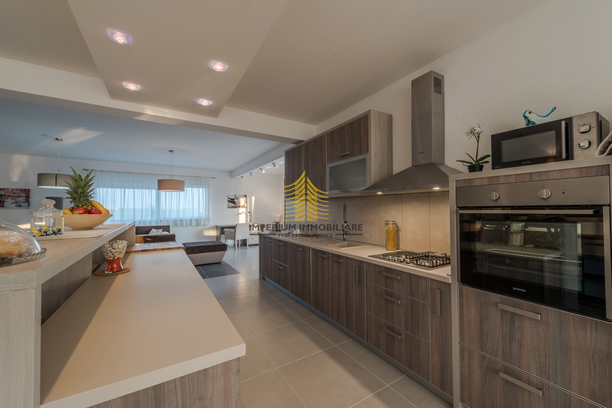 Casa, Vendita, Sukošan, Debeljak, 251m2, Villa