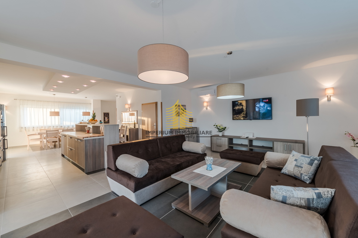 Casa, Vendita, Sukošan, Debeljak, 251m2, Villa