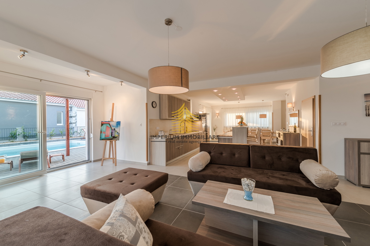 Casa, Vendita, Sukošan, Debeljak, 251m2, Villa