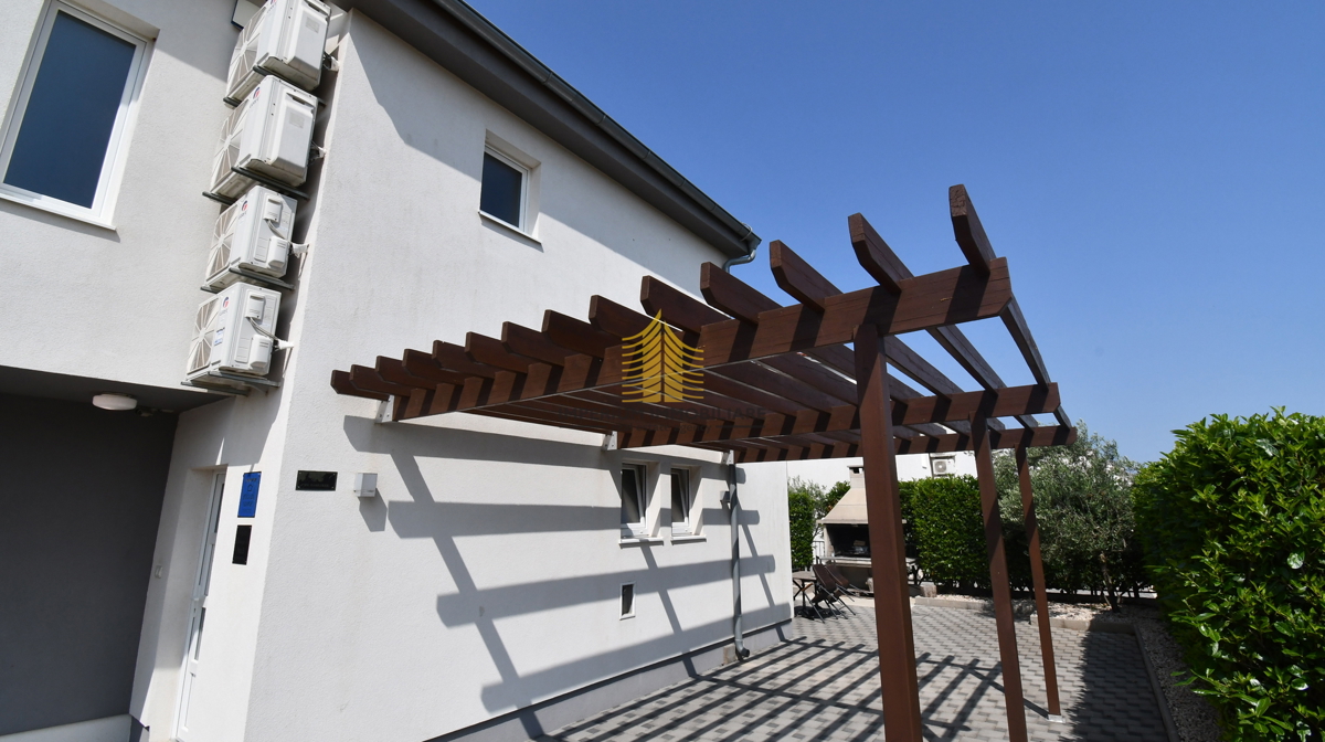 Casa, Vendita, Sukošan, Debeljak, 251m2, Villa