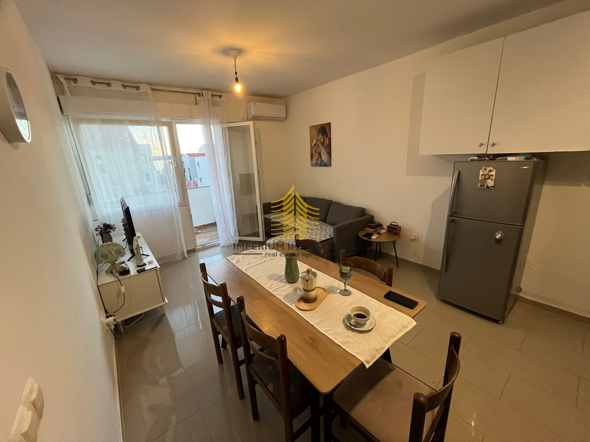 Appartamento, Vendita, Kaštel Kambelovac, 57m2, 3,5 locali (3 camere + sala da pranzo)