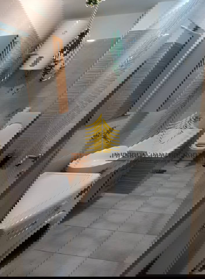 Appartamento, Vendita, Kaštel Kambelovac, 57m2, 3,5 locali (3 camere + sala da pranzo)