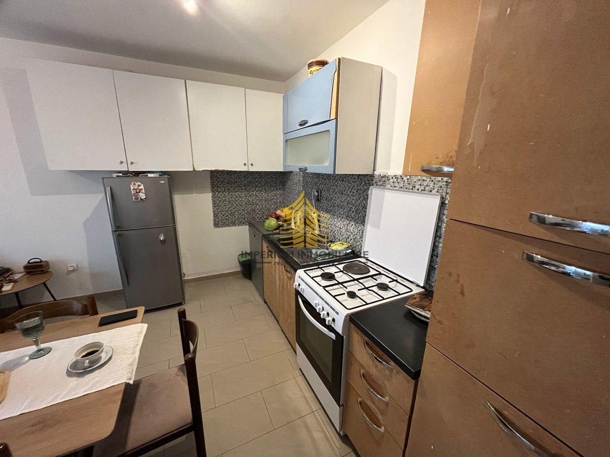 Appartamento, Vendita, Kaštel Kambelovac, 57m2, 3,5 locali (3 camere + sala da pranzo)