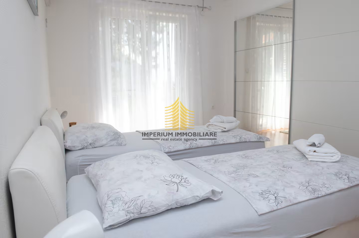 Casa, Vendita, Podstrana, 150m2, Casa bifamiliare