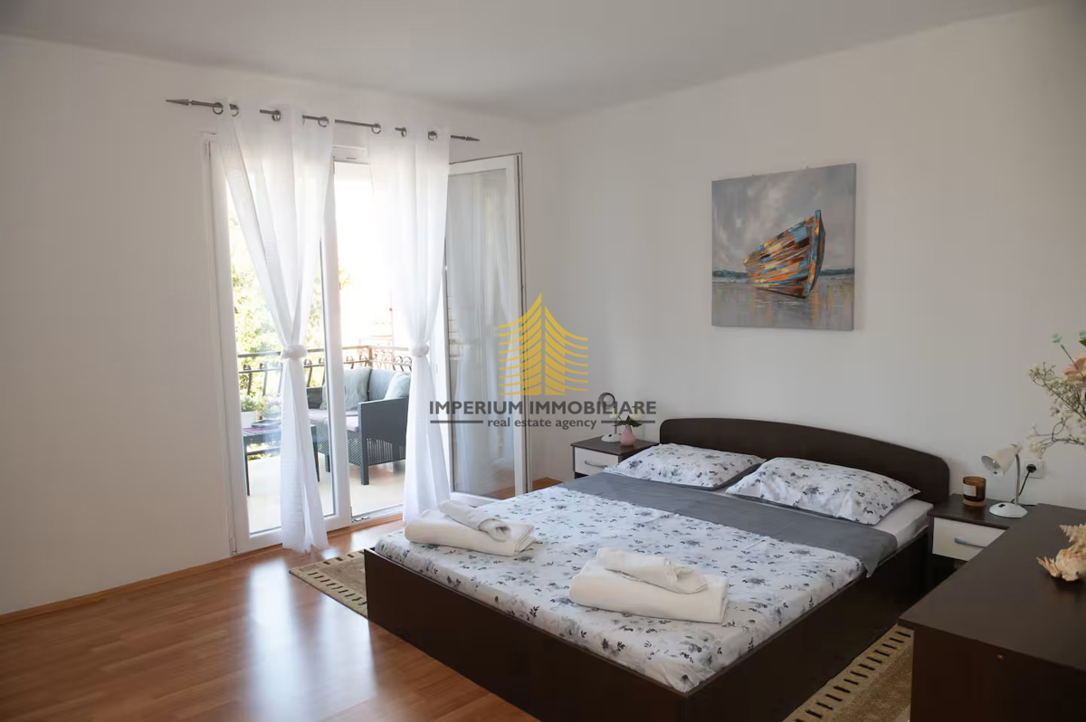 Casa, Vendita, Podstrana, 150m2, Casa bifamiliare