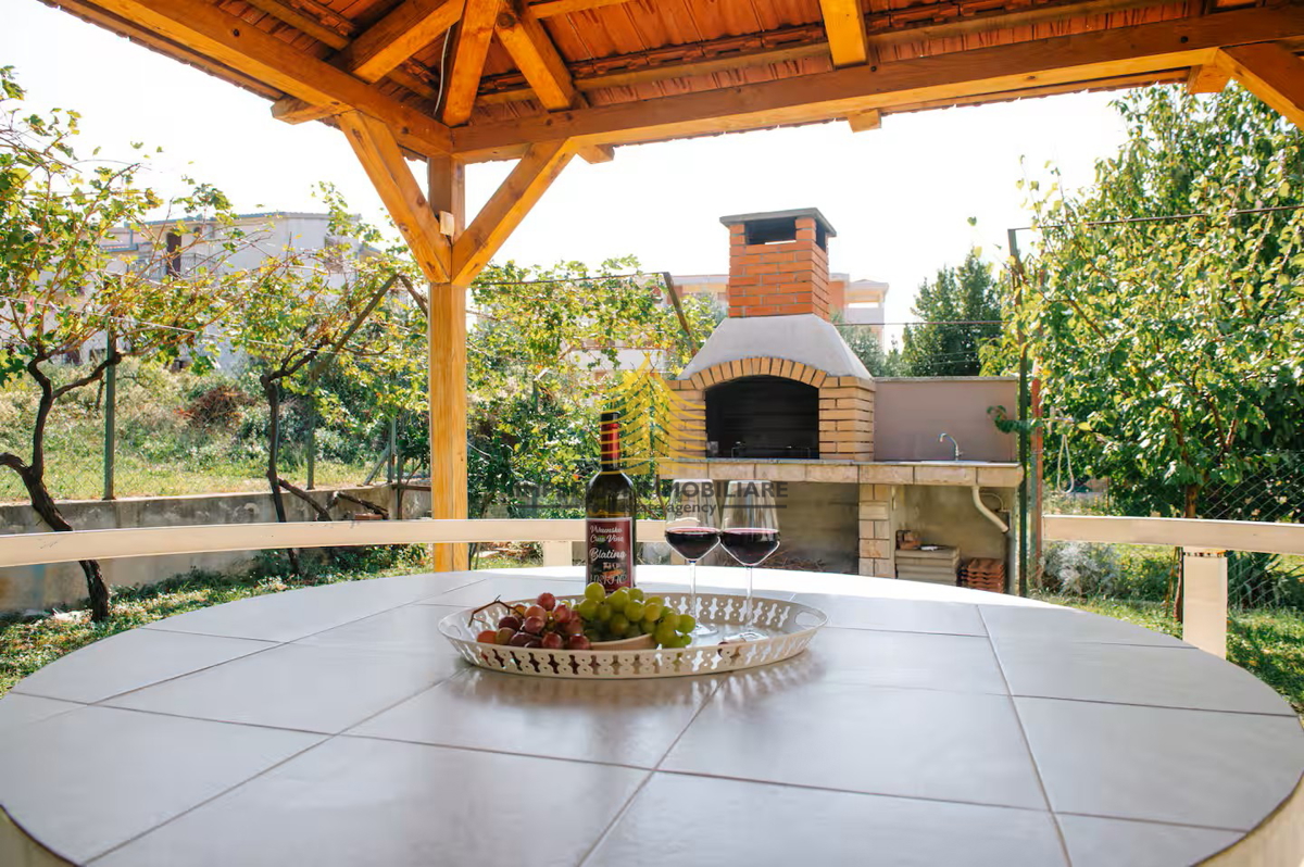 Casa, Vendita, Podstrana, 150m2, Casa bifamiliare