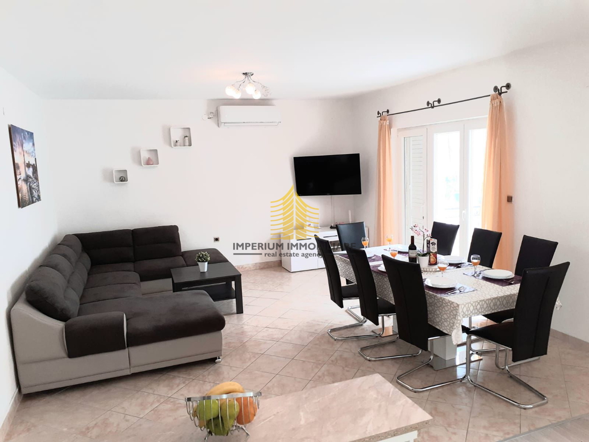 Casa, Vendita, Podstrana, 150m2, Casa bifamiliare