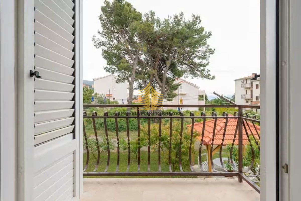 Casa, Vendita, Podstrana, 150m2, Casa bifamiliare