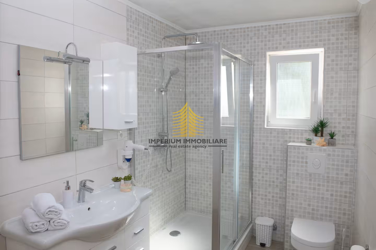 Casa, Vendita, Podstrana, 150m2, Casa bifamiliare