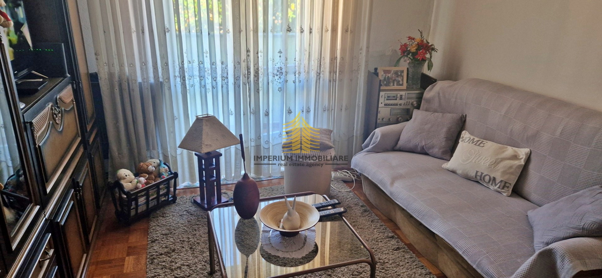 Appartamento, Vendita, Zadar, Poluotok (centro), 76,64 m², 2,5 locali (2 camere + soggiorno)