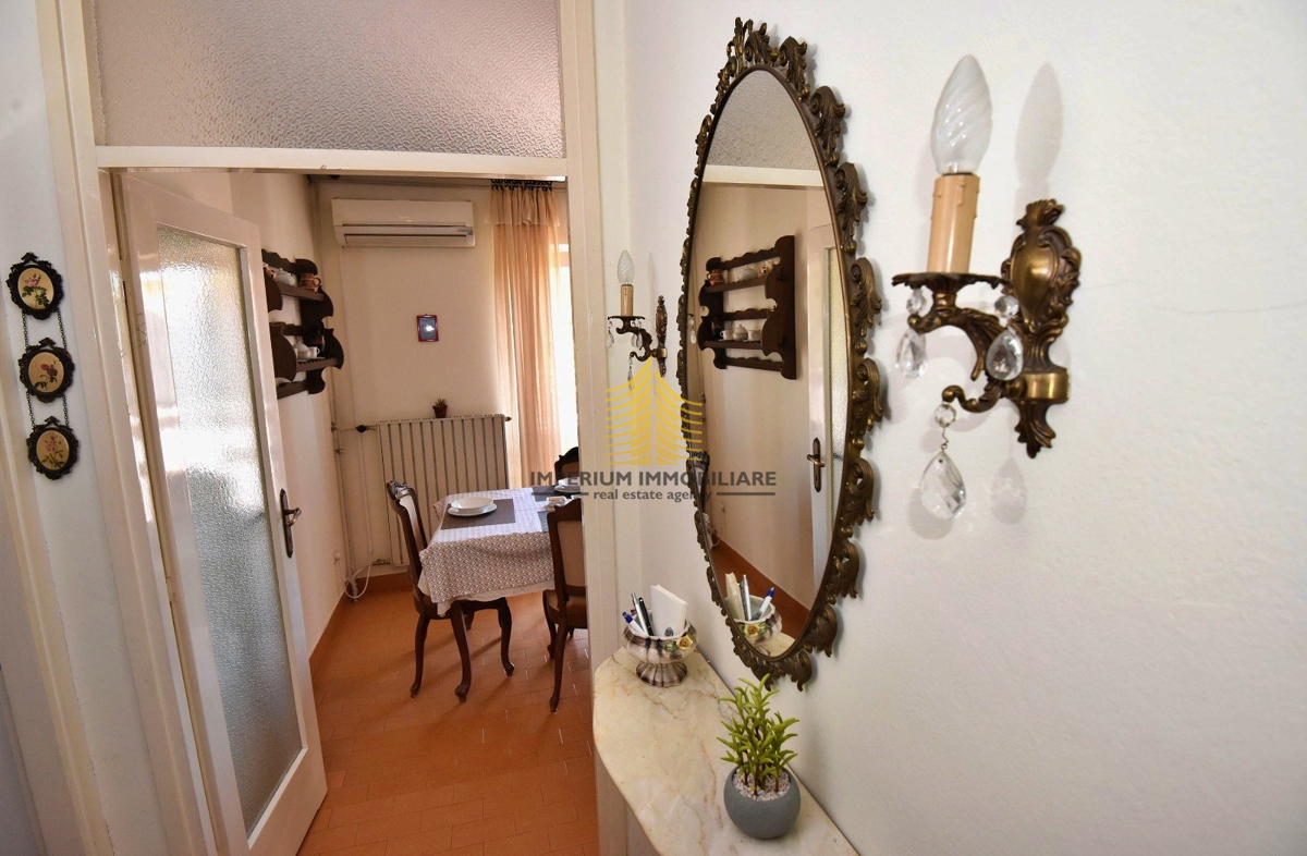 Appartamento, Vendita, Zadar, Poluotok (centro), 76,64 m², 2,5 locali (2 camere + soggiorno)