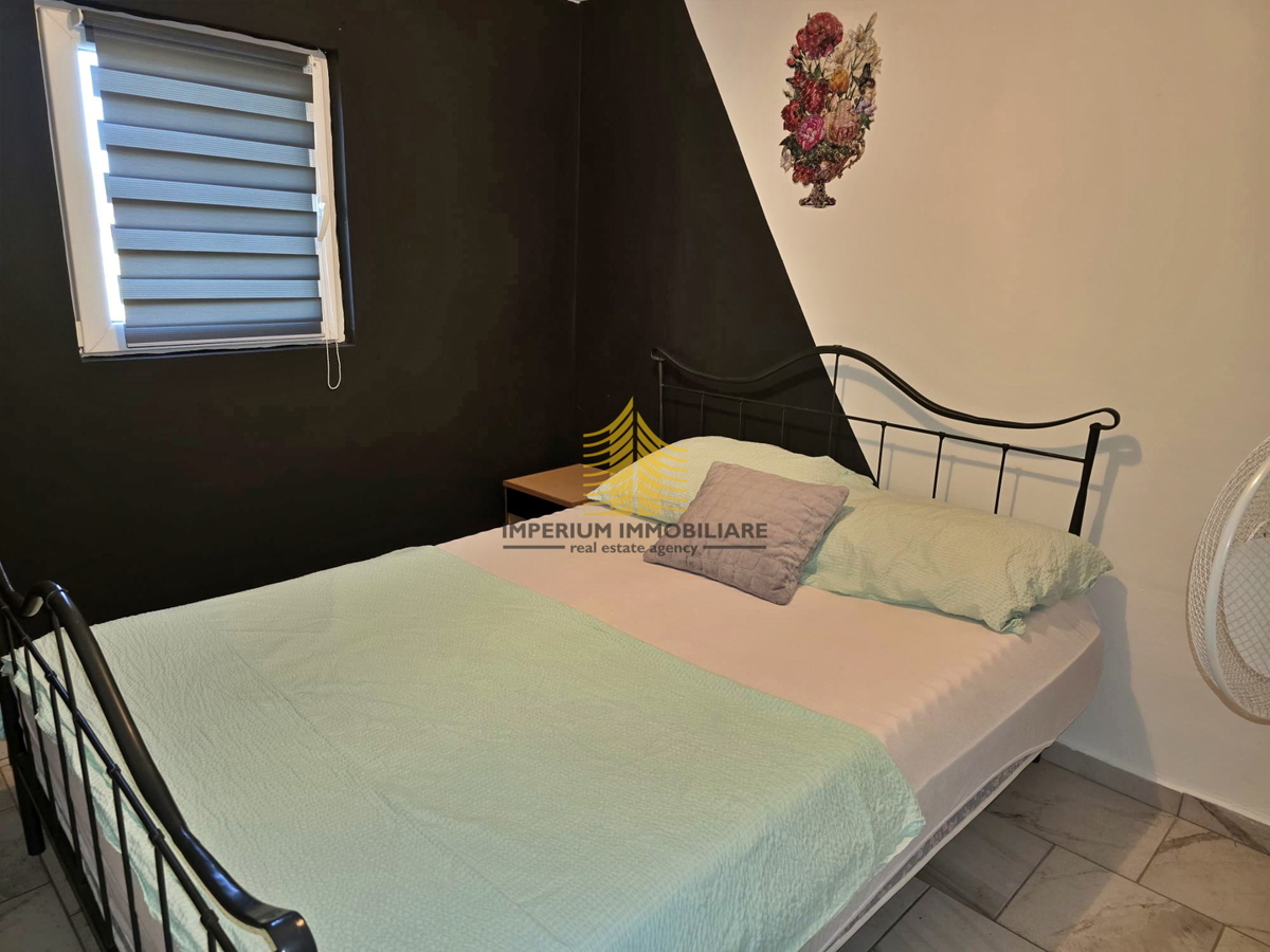 Casa, Vendita, Benkovac, Donji Karin, 250m2, Indipendente