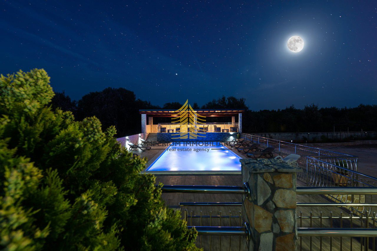 Casa, Vendita, Marina, 470m2, Indipendente