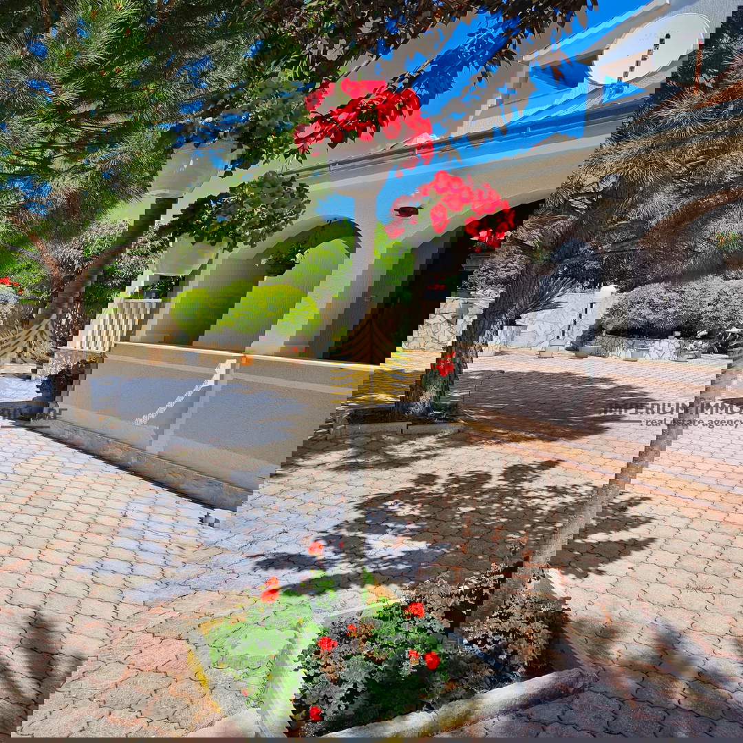 Casa, Vendita, Marina, 470m2, Indipendente