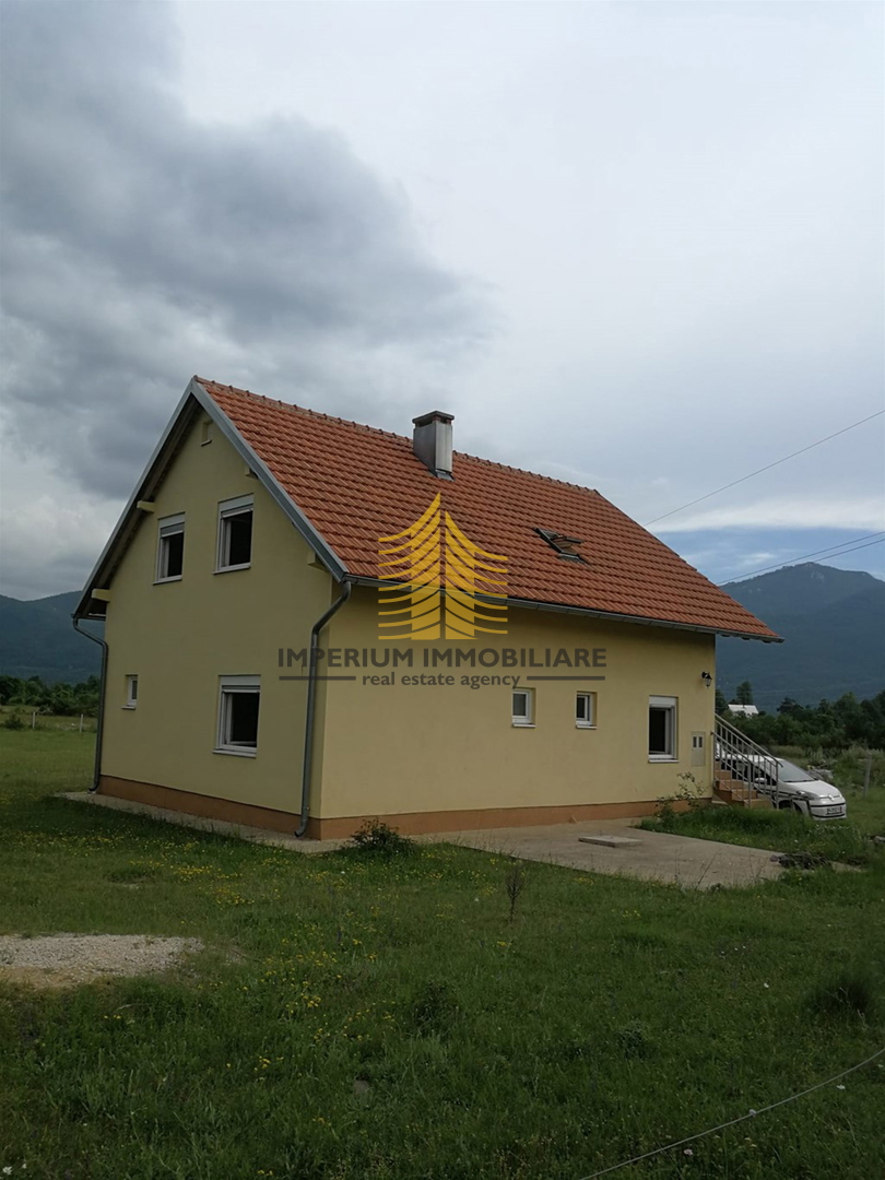 Casa, Vendita, Gračac, 140m2, Indipendente