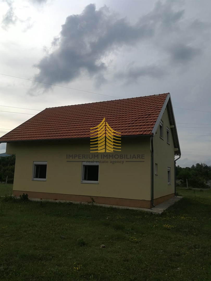 Casa, Vendita, Gračac, 140m2, Indipendente