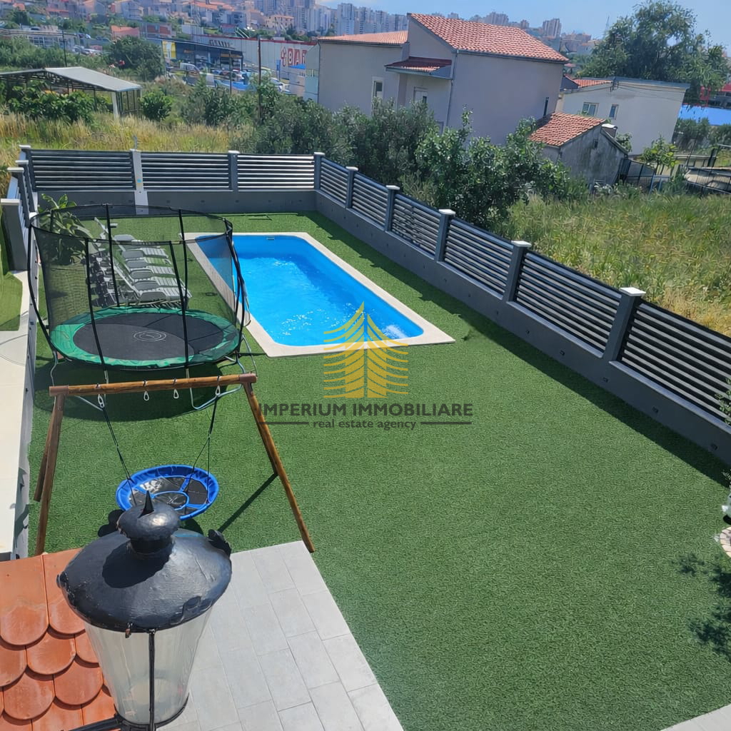 Casa, Vendita, Split, Dujmovača, 164m2, Indipendente