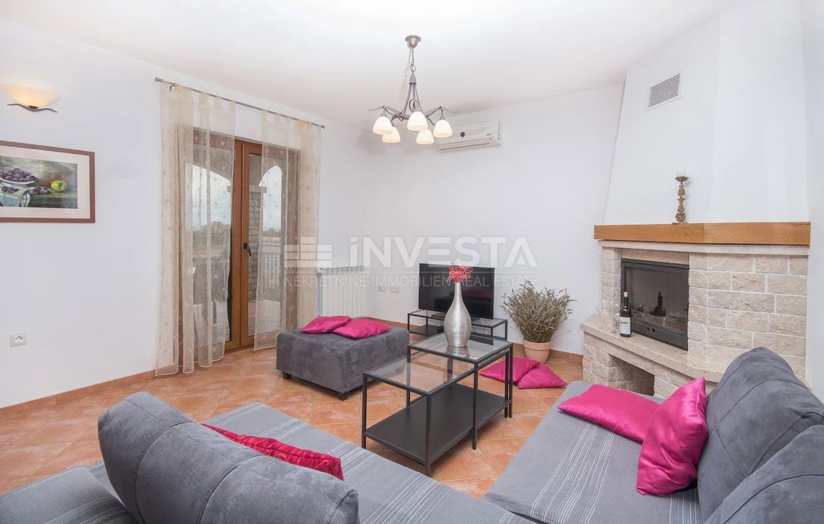 Croazia, Istria, dintorni di Digniano, bellissima villa con piscina e garage, 3 camere da letto