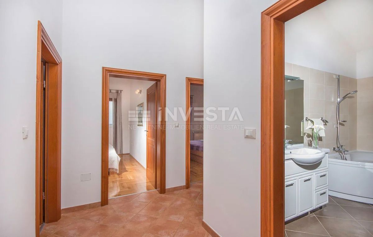 Croazia, Istria, dintorni di Digniano, bellissima villa con piscina e garage, 3 camere da letto