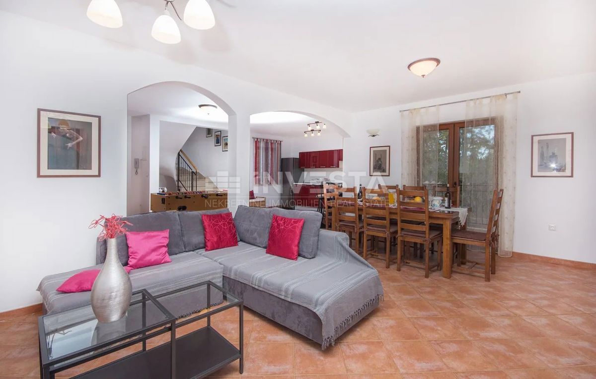 Croazia, Istria, dintorni di Digniano, bellissima villa con piscina e garage, 3 camere da letto