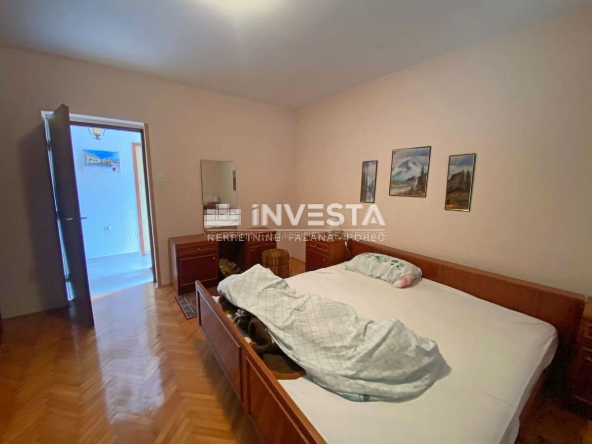 Medulin, Casa indipendente con 3 unità abitative e vista mare