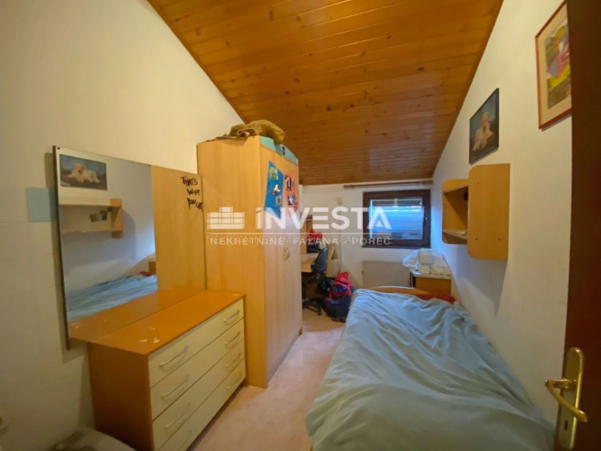 Medulin, Casa indipendente con 3 unità abitative e vista mare