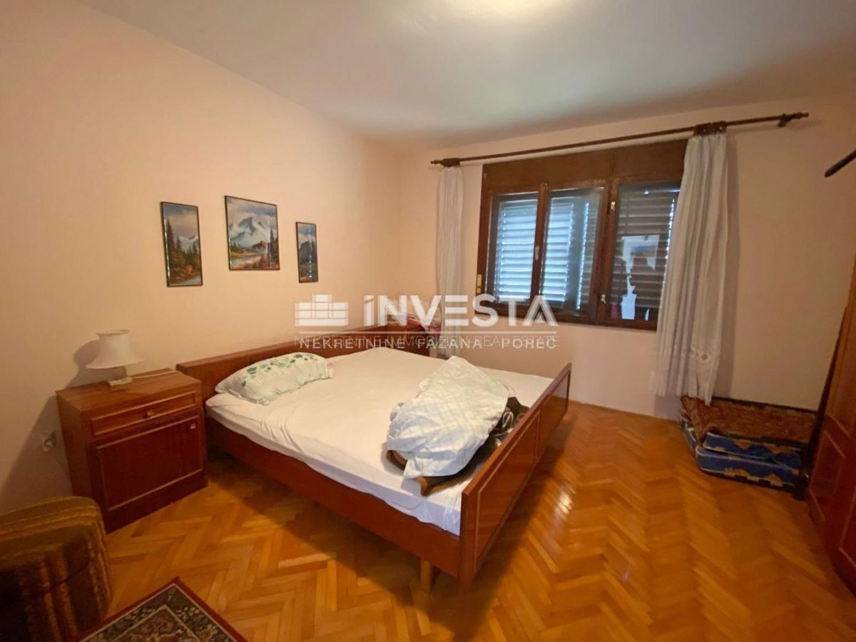 Medulin, Casa indipendente con 3 unità abitative e vista mare