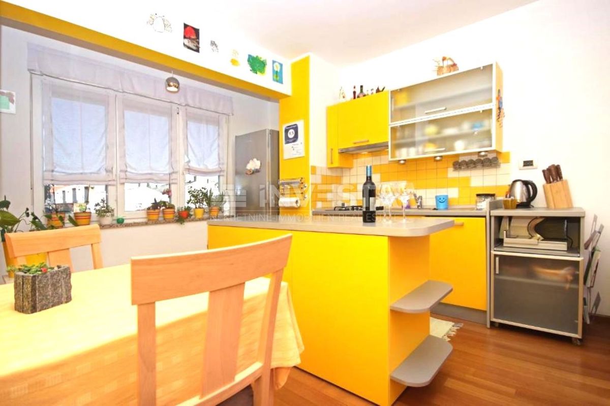 Pola, appartamento completamente arredato al 2° piano