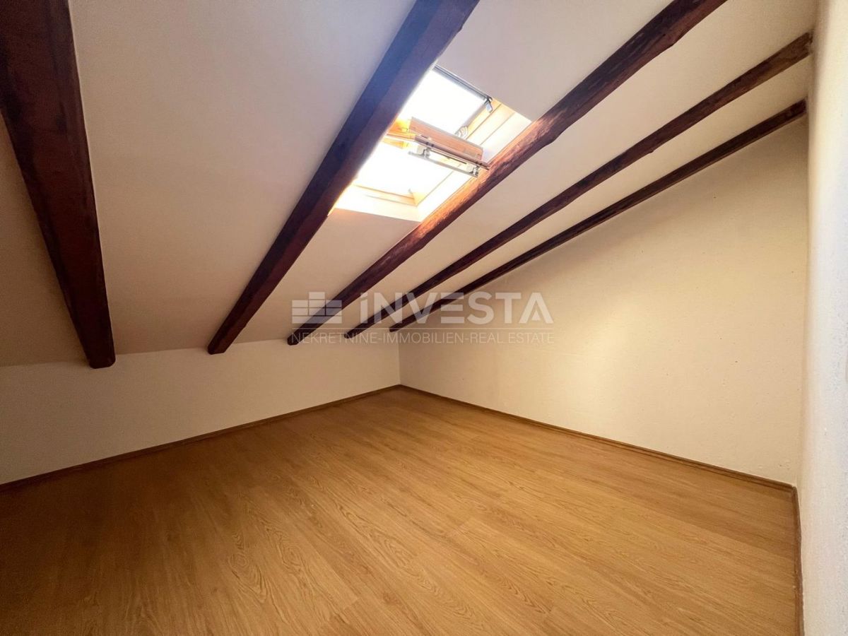 Poreč, appartamento in centro con vista mare