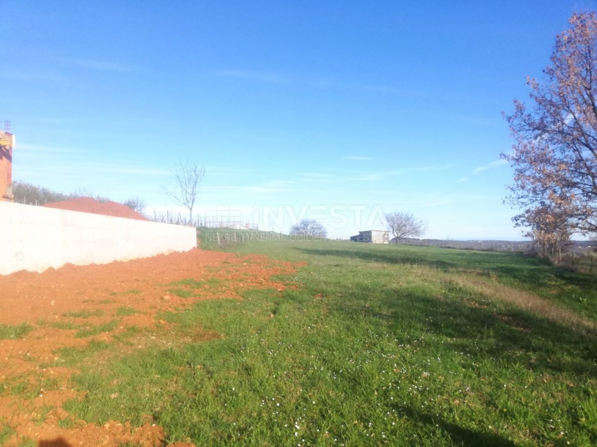 Sutivanac, tre terreni edificabili 4.088 m²