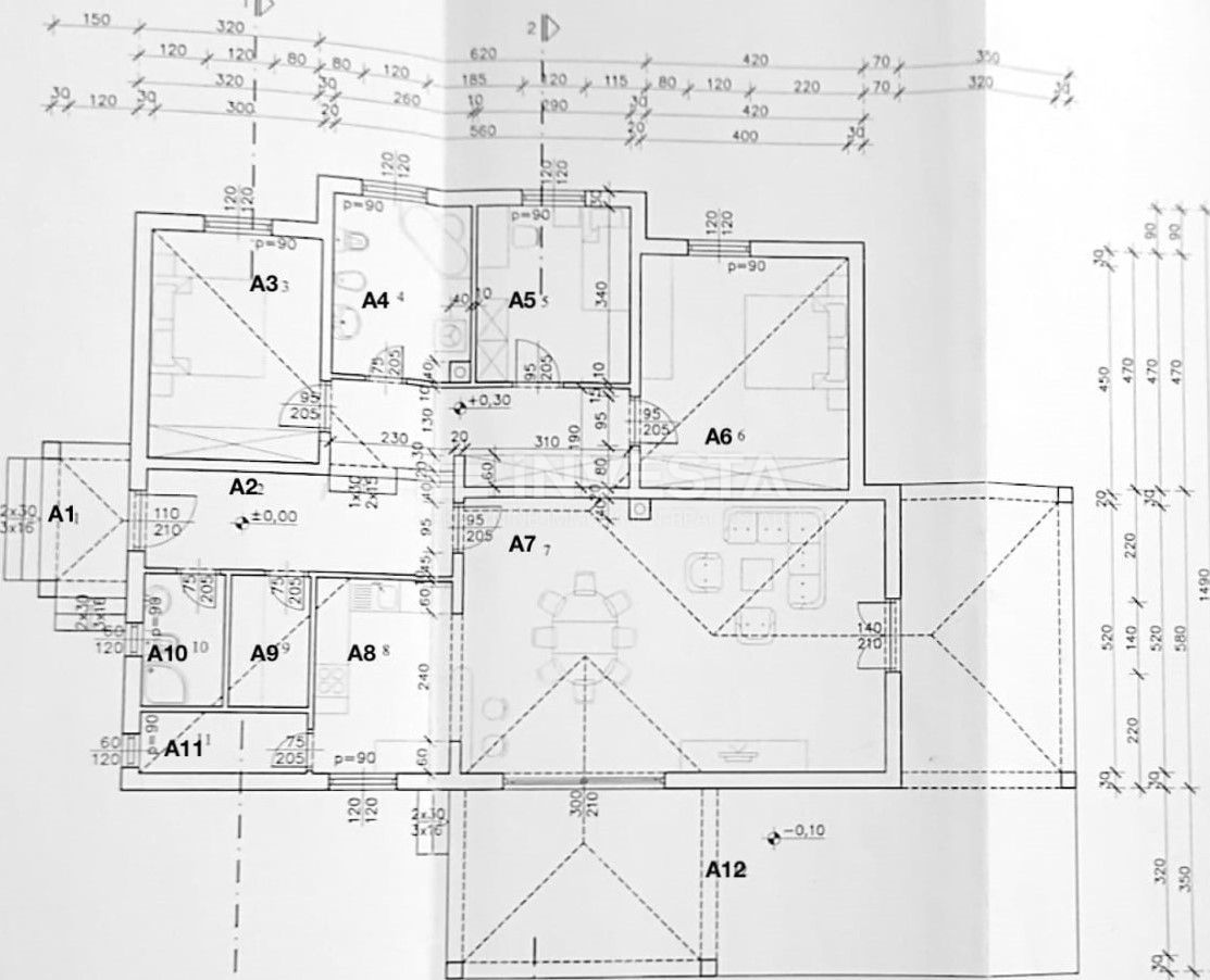 Moderna casa a un piano, ampio giardino, a 5 km dalla spiaggia