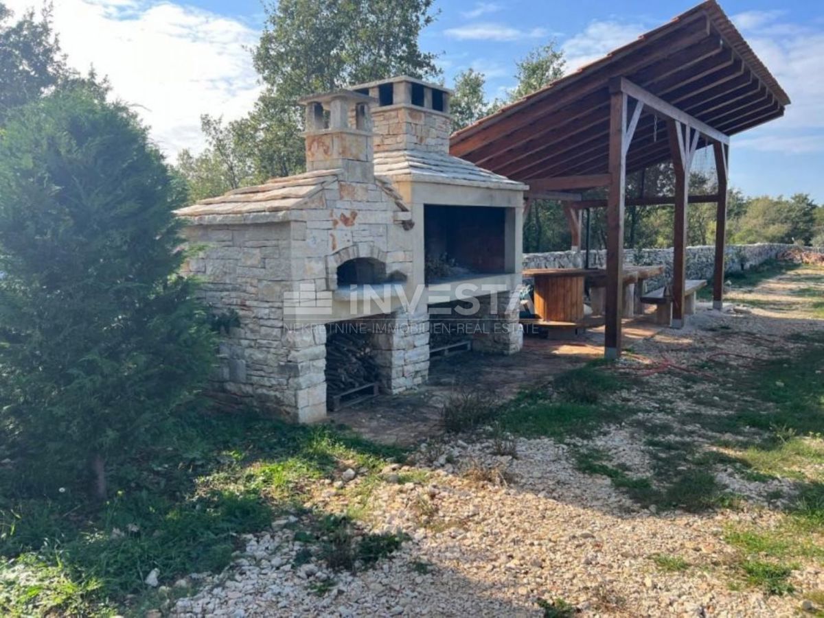 Vodnjan, terreno agricolo con ulivi