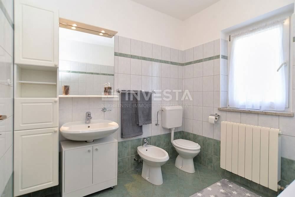 Casa con 6 unità abitative – vicino al mare