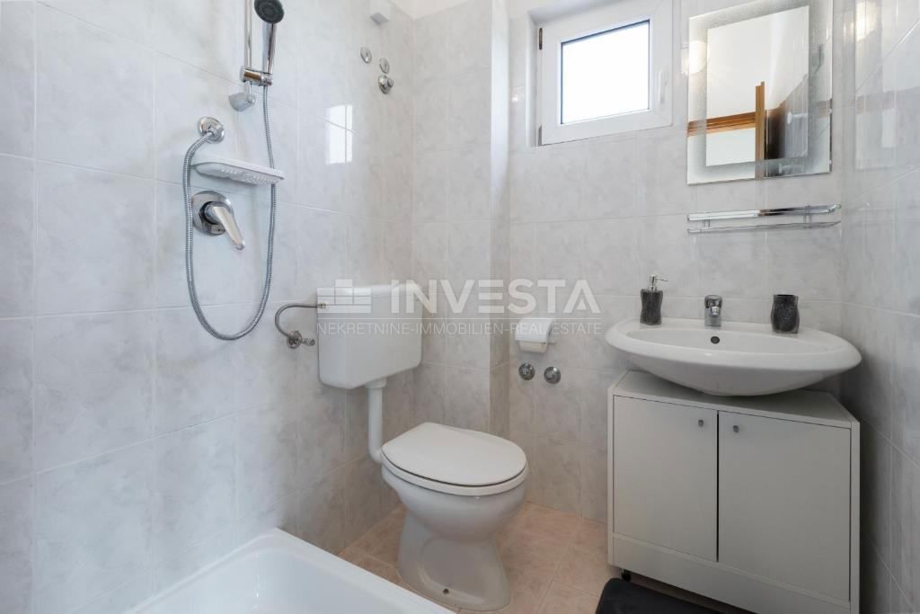 Casa con 6 unità abitative – vicino al mare