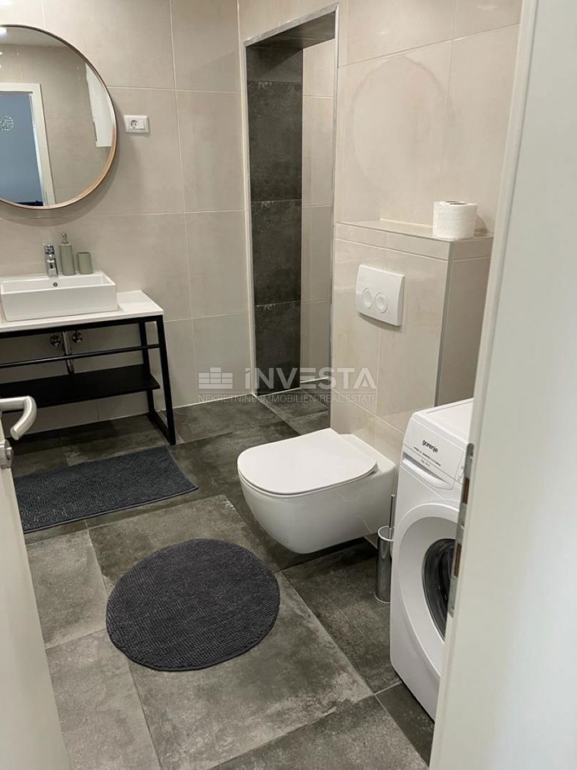 Fasana, appartamento spazioso con terrazza, a 400 m dal mare