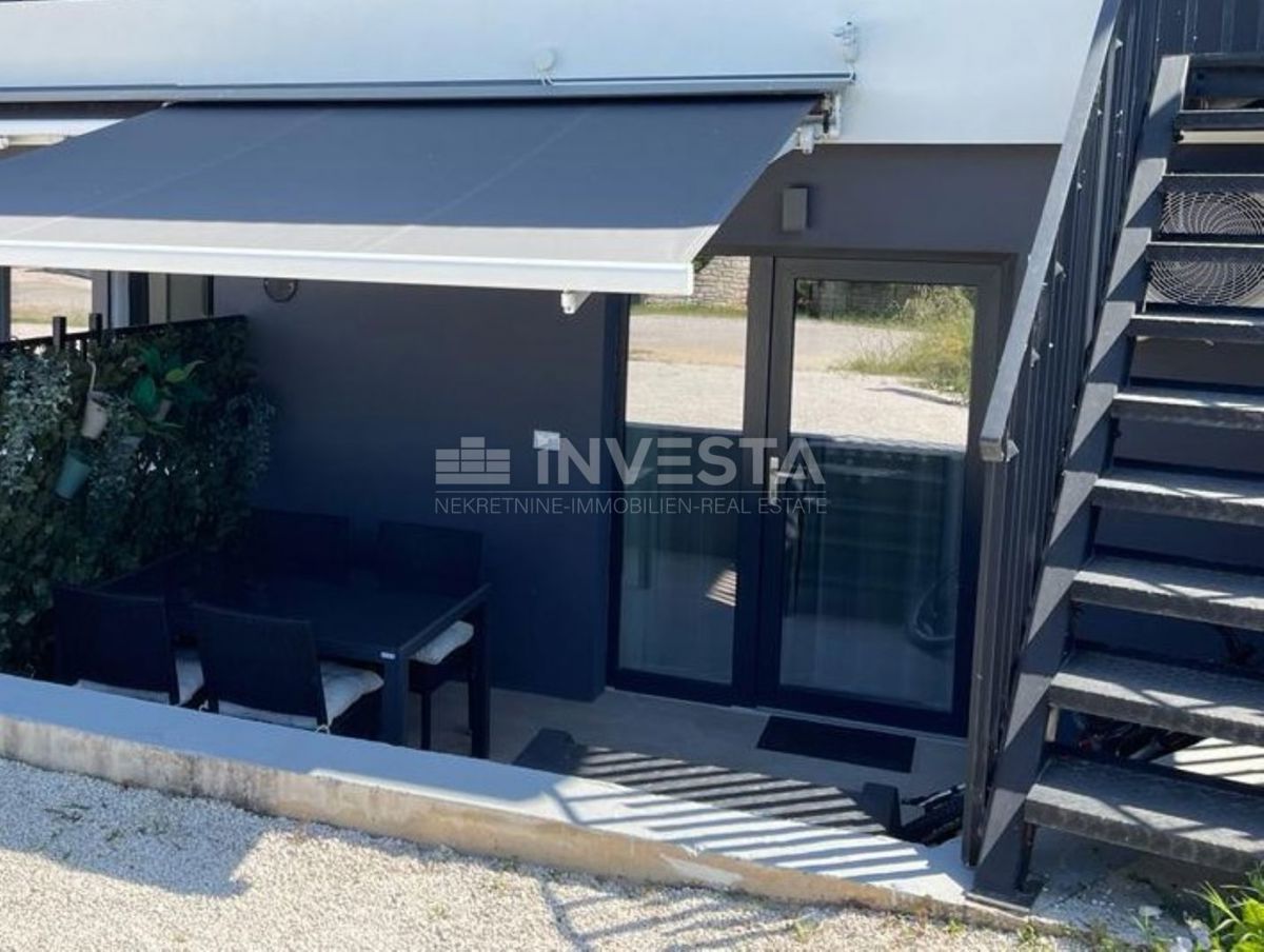 Fasana, appartamento spazioso con terrazza, a 400 m dal mare