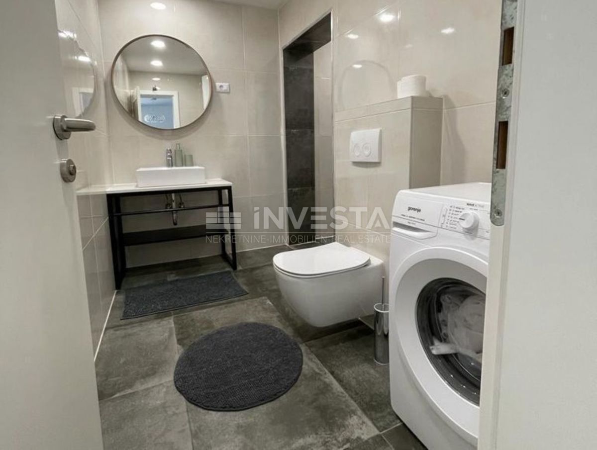 Fasana, appartamento spazioso con terrazza, a 400 m dal mare