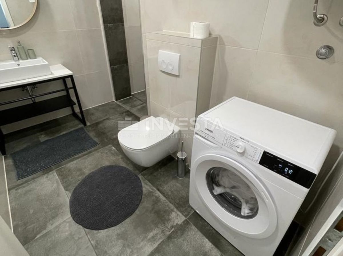 Fasana, appartamento spazioso con terrazza, a 400 m dal mare