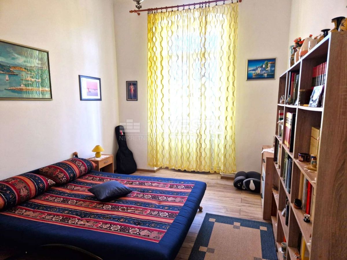 Pula, Piano rialzato, appartamento con 3 camere da letto, vicino al centro città