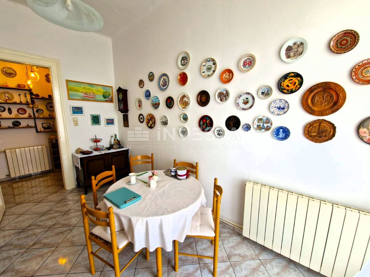 Pula, Piano rialzato, appartamento con 3 camere da letto, vicino al centro città