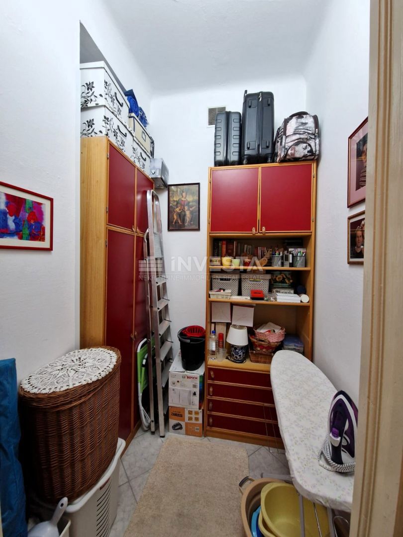 Pula, Piano rialzato, appartamento con 3 camere da letto, vicino al centro città