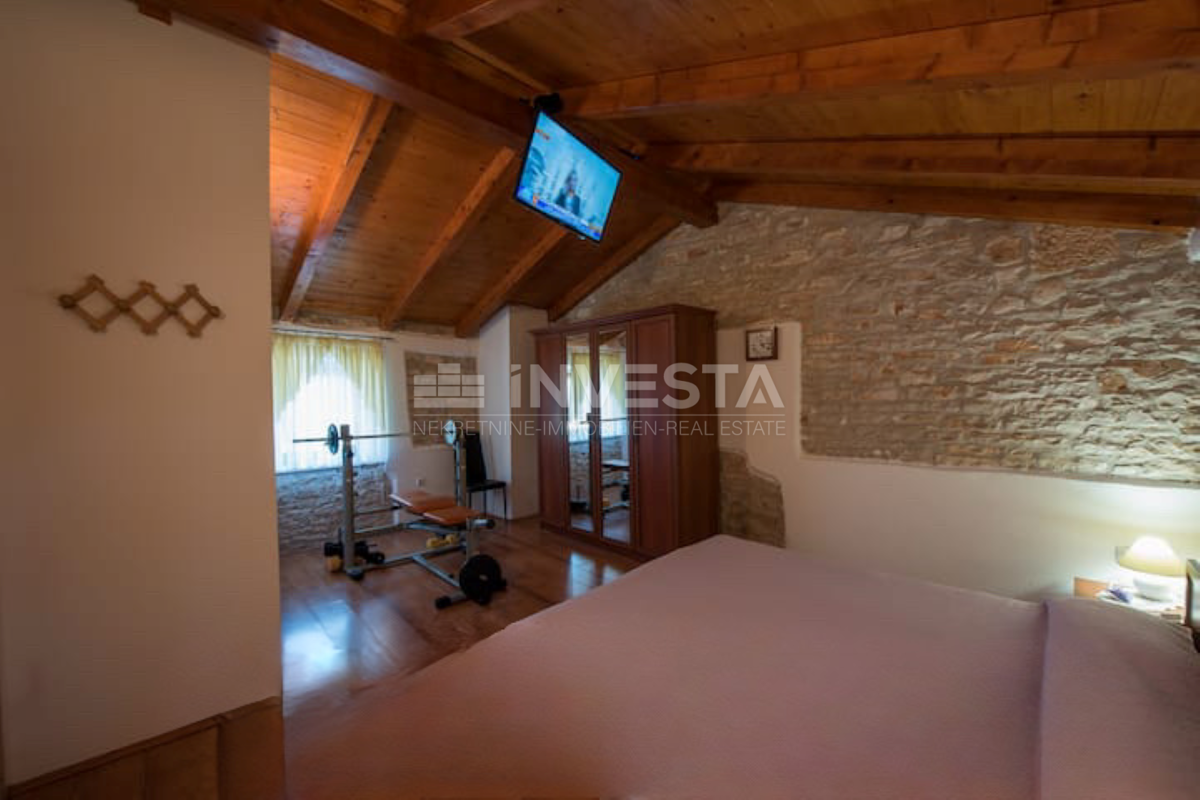 Casa rustica indipendente con piscina riscaldata