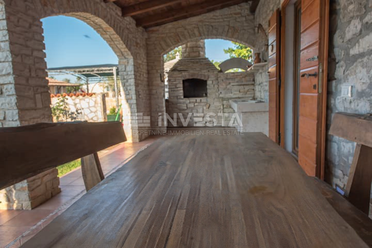 Casa rustica indipendente con piscina riscaldata