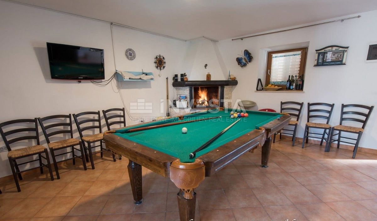 Casa rustica indipendente con piscina riscaldata