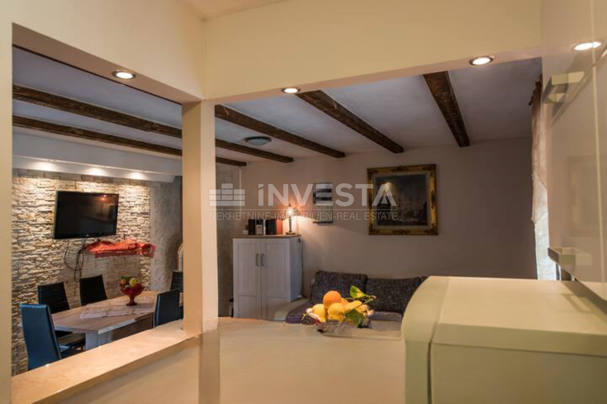 Casa rustica indipendente con piscina riscaldata
