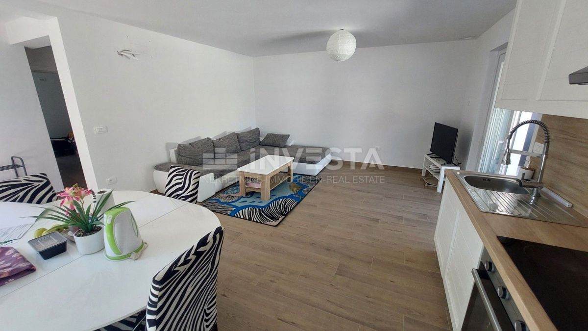 Cittanova, Casa bifamiliare con piscina