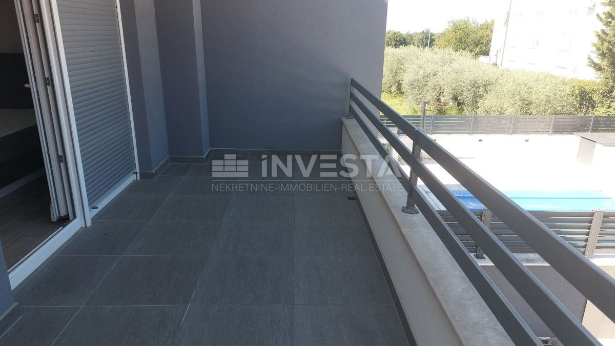 Cittanova, Casa bifamiliare con piscina