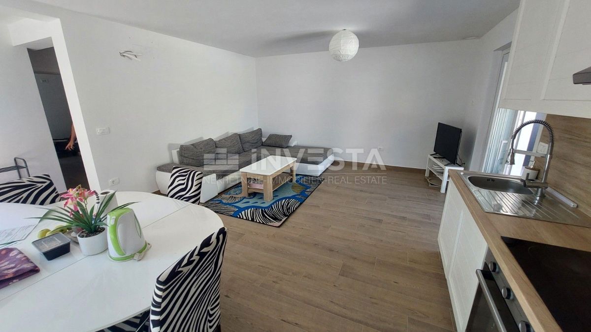 Cittanova, Casa bifamiliare con piscina