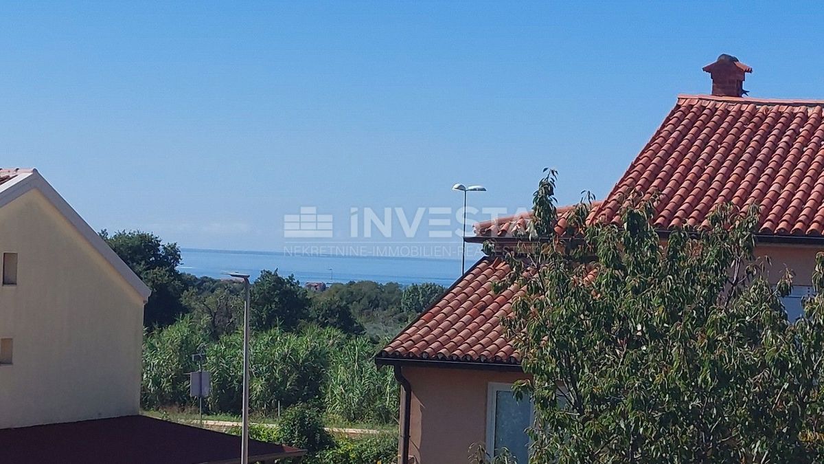 Cittanova, Casa bifamiliare con piscina